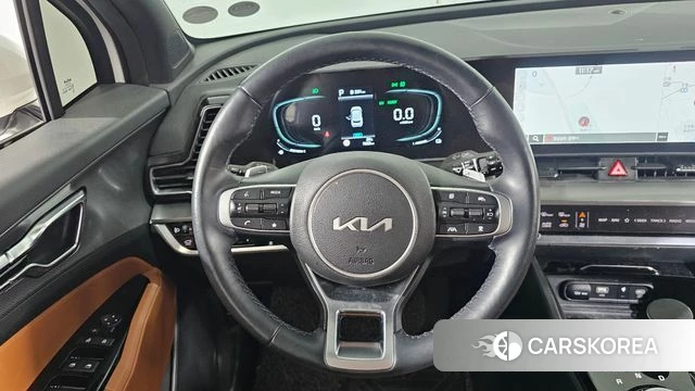 Kia Sportage 5th Generation Hybrid 2023 Белый из Кореи, фото 4