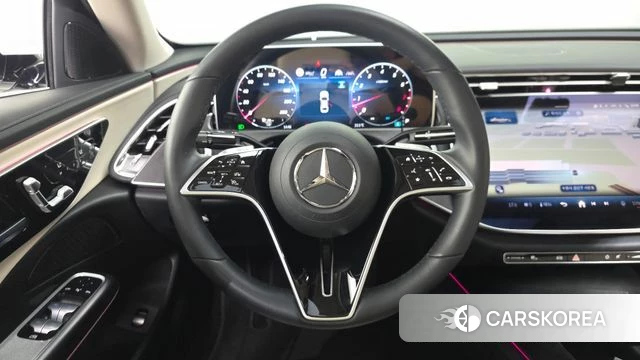 Mercedes-Benz E-Class W214 2024 Белый из Кореи, фото 4