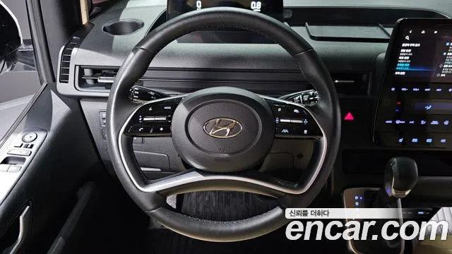 Hyundai Staria 2023 Белый из Кореи, фото 4