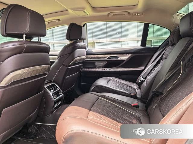 BMW 7 series 2021 Черный из Китая, фото 4
