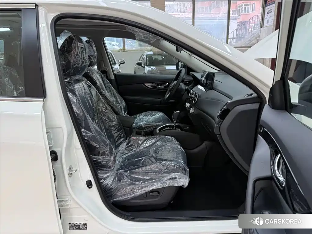 Nissan X-Trail 2026 Белый из Китая, фото 4