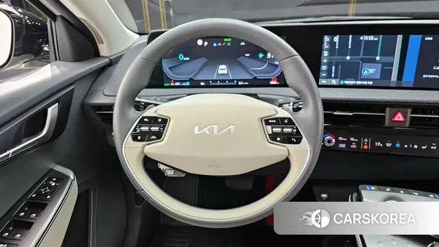 Kia EV6 2023 Жемчужный цвет из Кореи, фото 4