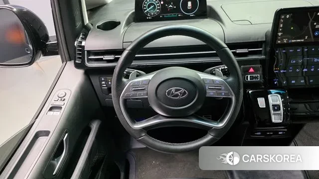 Hyundai Staria 2023 Черный из Кореи, фото 4