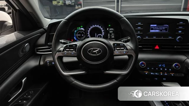 Hyundai Avante Hybrid (CN7) 2023 Белый из Кореи, фото 4