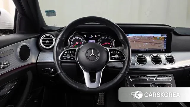Mercedes-Benz E-Class W213 2019 Белый из Кореи, фото 4