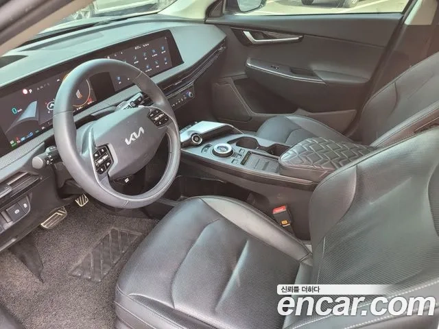 Kia EV6 2022 Серебристо-серый из Кореи, фото 4