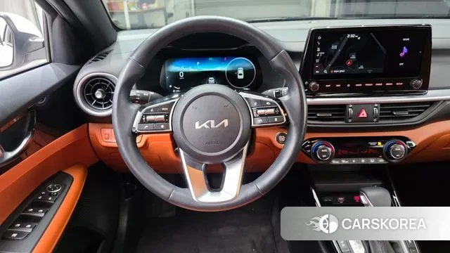 Kia The New K3 2nd generation 2021 Белый из Кореи, фото 4