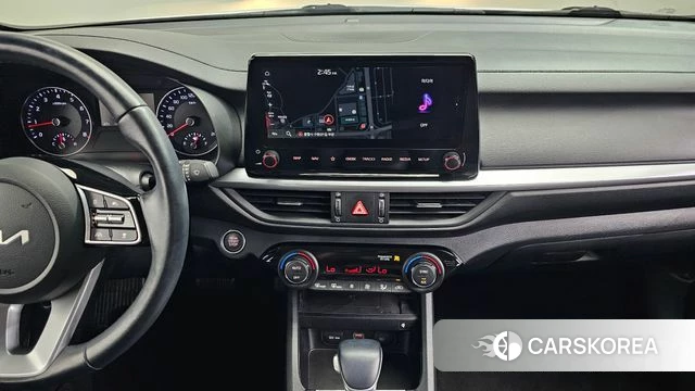 Kia The New K3 2nd generation 2022 Белый из Кореи, фото 4