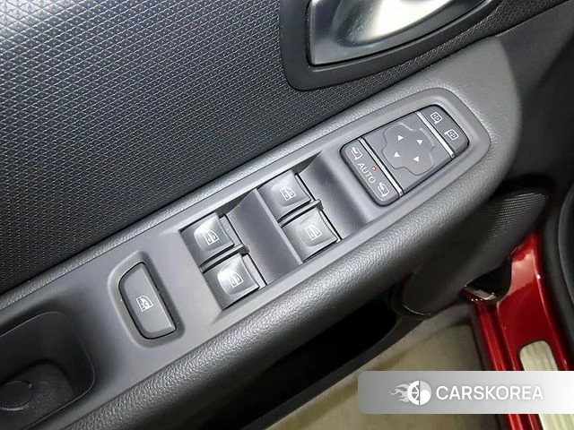 Renault Korea (Samsung) Clio 2019 Красный из Кореи, фото 4