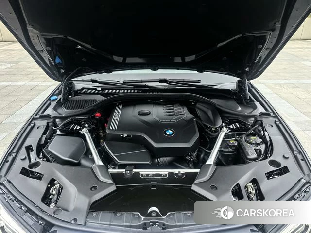 BMW 5 series 2022 Черный из Китая, фото 4