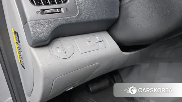 Hyundai The New Grand Starex 2021 Серебряный из Кореи, фото 4