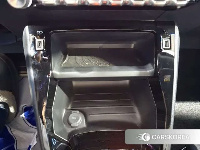 Peugeot e-2008 second generation 2021 Серый из Кореи, фото 4