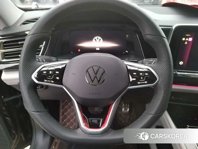 Volkswagen Tourang 2025 Черный из Китая, фото 4