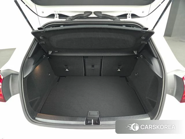 Mercedes-Benz A-Class W177 2026 Белый из Кореи, фото 4