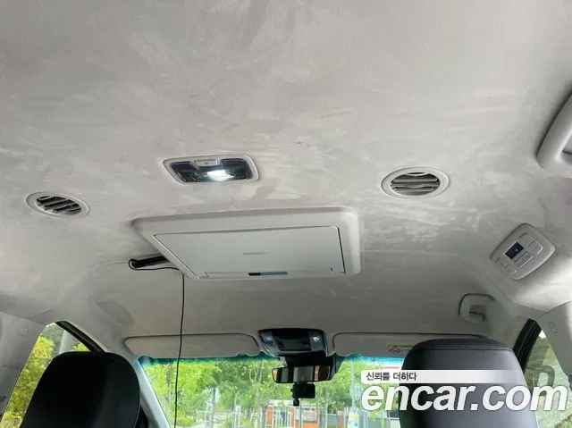 Hyundai Staria 2023 Белый из Кореи, фото 4