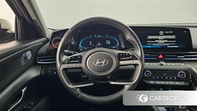 Hyundai The New Avante (CN7) 2024 Серебристо-серый из Кореи, фото 4