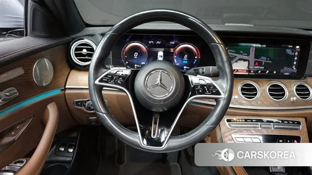 Mercedes-Benz E-Class W213 2021 Серебряный из Кореи, фото 4