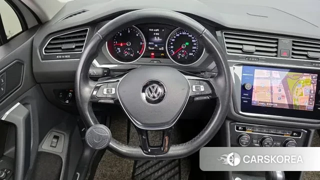 Volkswagen Tiguan second Generation 2020 Белый из Кореи, фото 4
