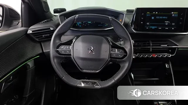 Peugeot e-2008 second generation 2022 Белый из Кореи, фото 4