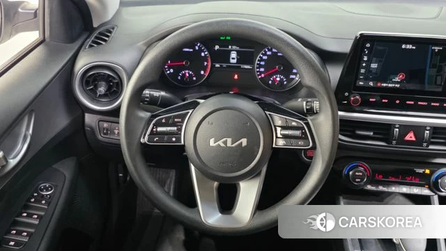 Kia The New K3 2nd generation 2021 Белый из Кореи, фото 4