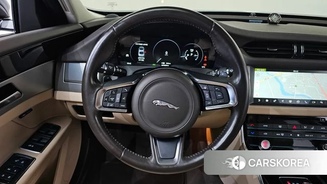 Jaguar XF (X260) 2018 Белый из Кореи, фото 4