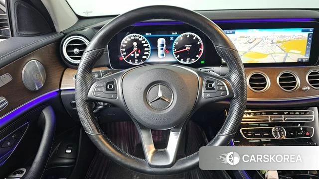 Mercedes-Benz E-Class W213 2018 Черный из Кореи, фото 4