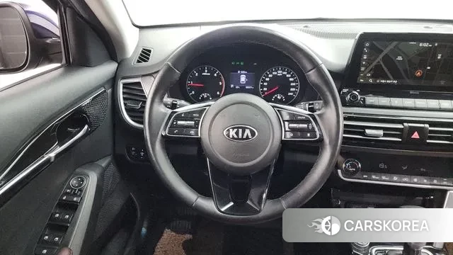 Kia Seltos 2021 Синий из Кореи, фото 4