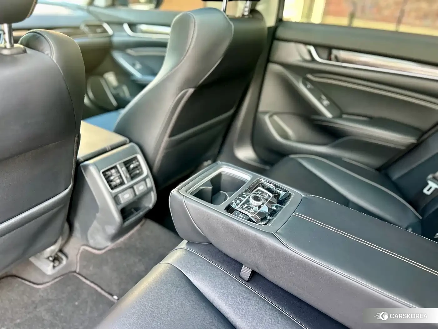 Honda Accord 2022 Silver/gray из Китая, фото 4