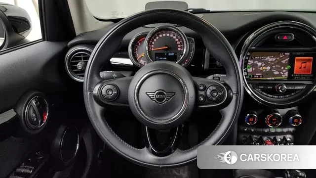 Mini Cooper 2020 Жемчужный цвет из Кореи, фото 4
