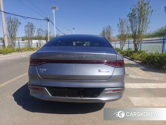 BYD Qin PLUS EV 2023 Темно-серый из Китая, фото 4