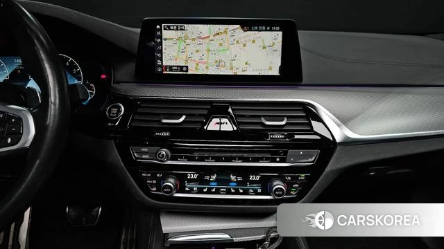 BMW 5 Series (G30) 2019 Серый из Кореи, фото 4