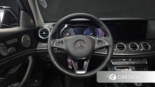 Mercedes-Benz E-Class W213 2018 Черный из Кореи, фото 4
