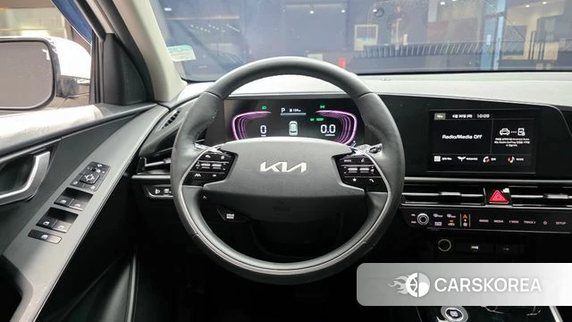 Kia Di Ol Nu Niro 2022 Белый из Кореи, фото 4