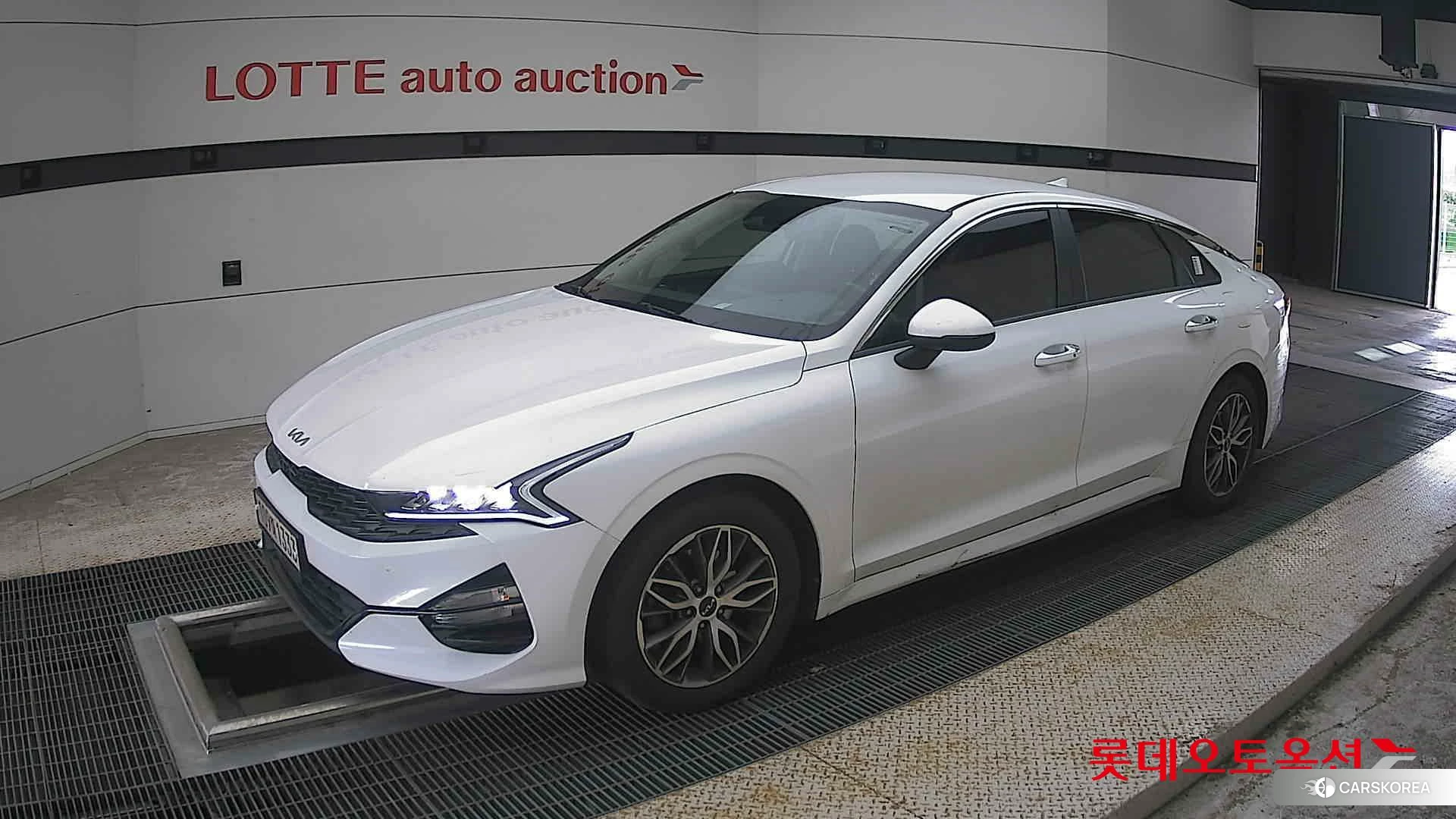 Kia K5 2022 Белый из Кореи, фото 4