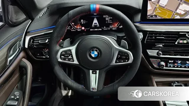 BMW 5 Series (G30) 2021 Черный из Кореи, фото 4