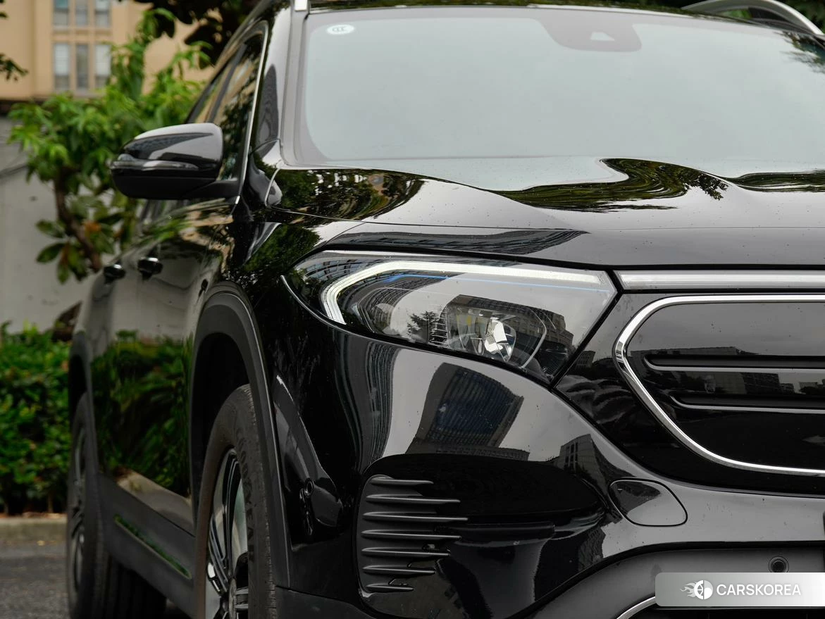 Mercedes-Benz EQB 2023 Черный из Китая, фото 4