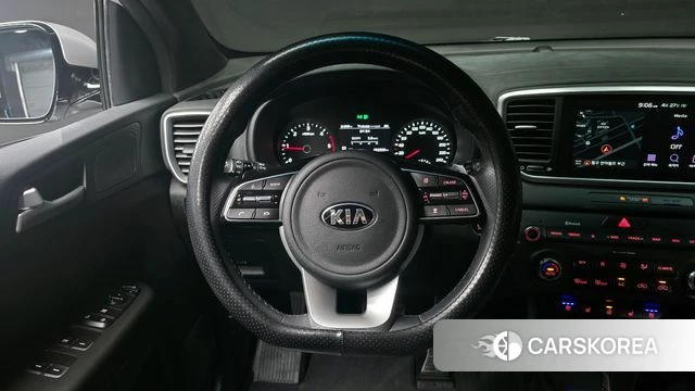 Kia Sportage The Bold 2021 Серебряный из Кореи, фото 4