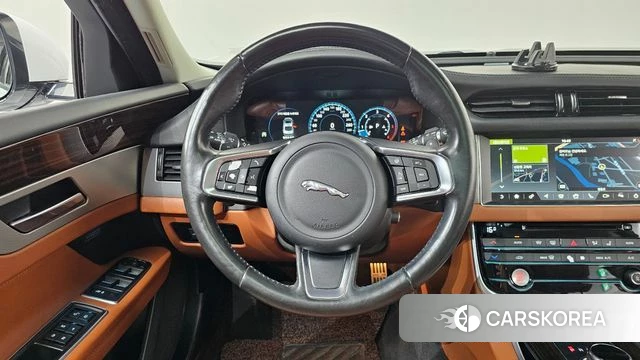 Jaguar XF (X260) 2018 Белый из Кореи, фото 4