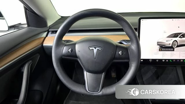 Tesla Model 3 2022 Белый из Кореи, фото 4