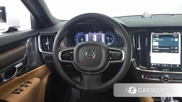 Volvo S90 2024 Белый из Кореи, фото 4