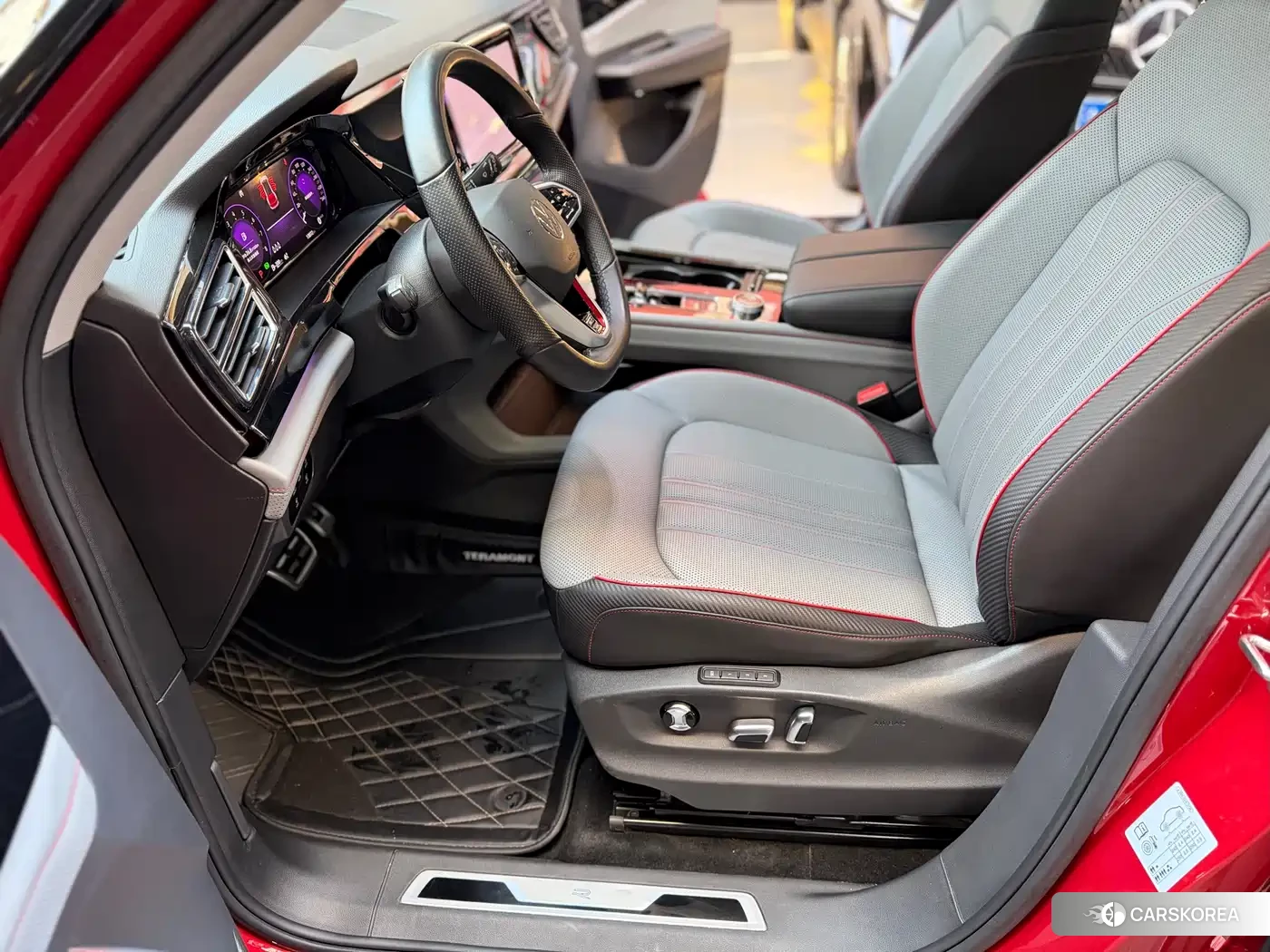 Volkswagen Tourang 2023 Red/purple из Китая, фото 4