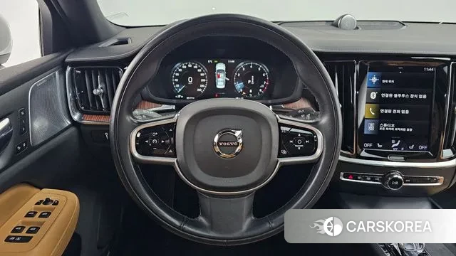 Volvo S60 3rd generation 2021 Белый из Кореи, фото 4