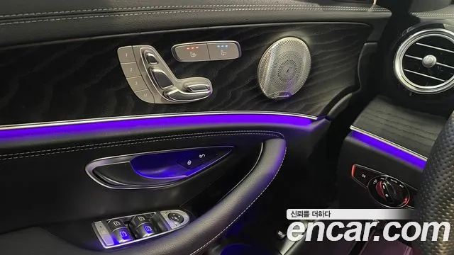 Mercedes-Benz E-Class W213 2023 Белый из Кореи, фото 4