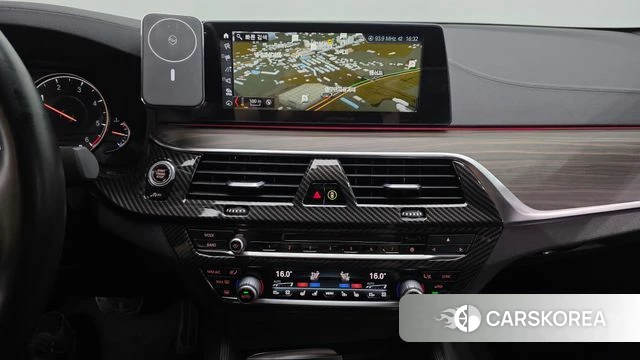 BMW 5 Series (G30) 2018 Серый из Кореи, фото 4