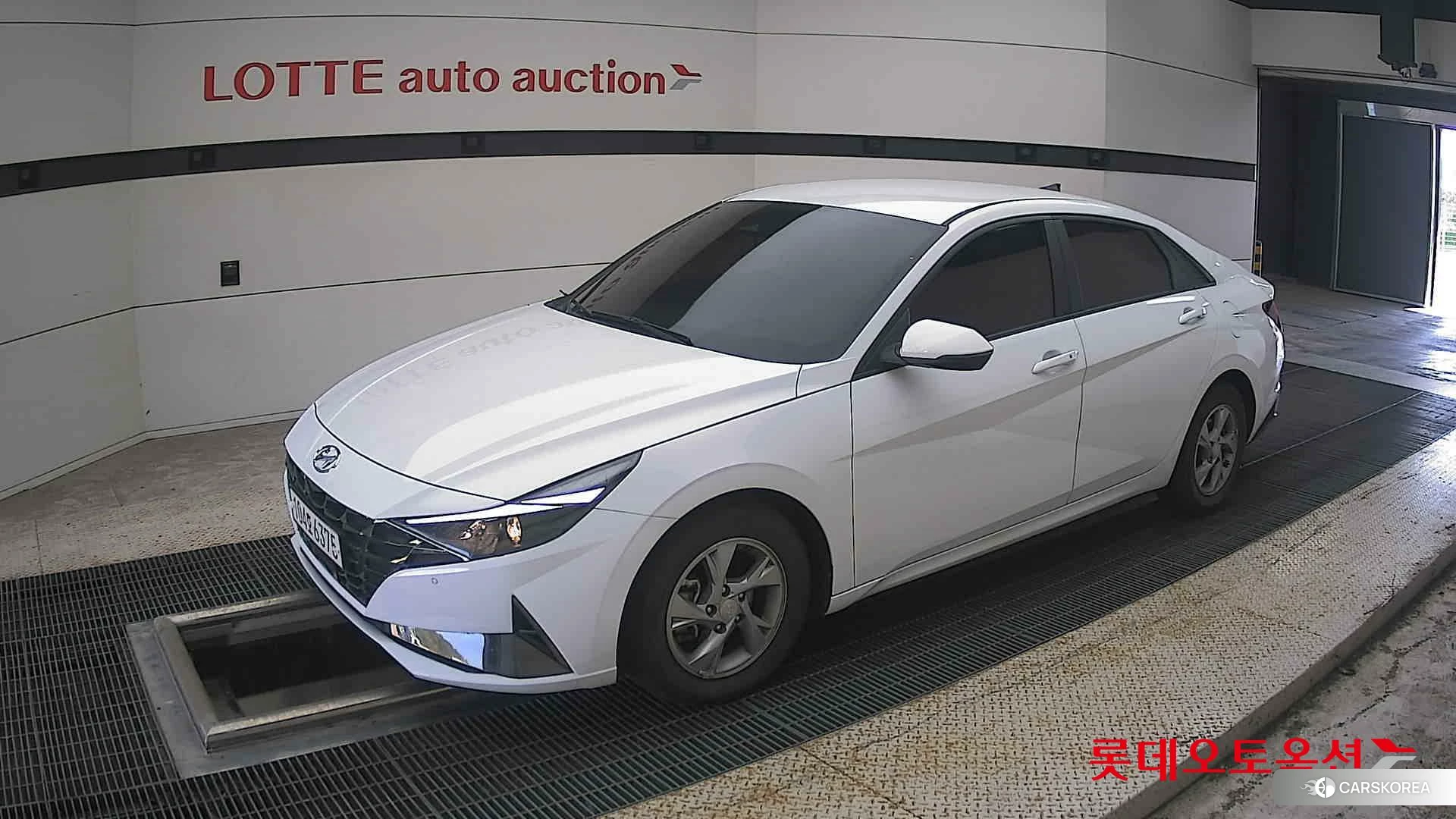 Hyundai Avante 2021 Polar White из Кореи, фото 4