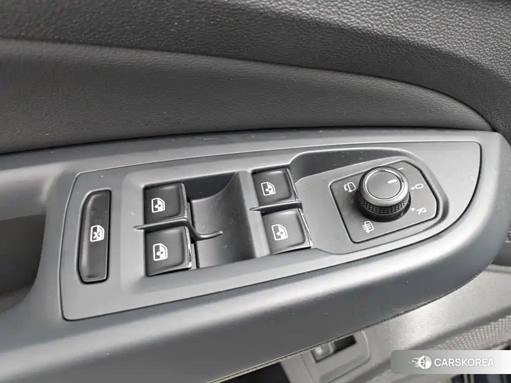 Volkswagen Passat 2025 Черный из Китая, фото 4