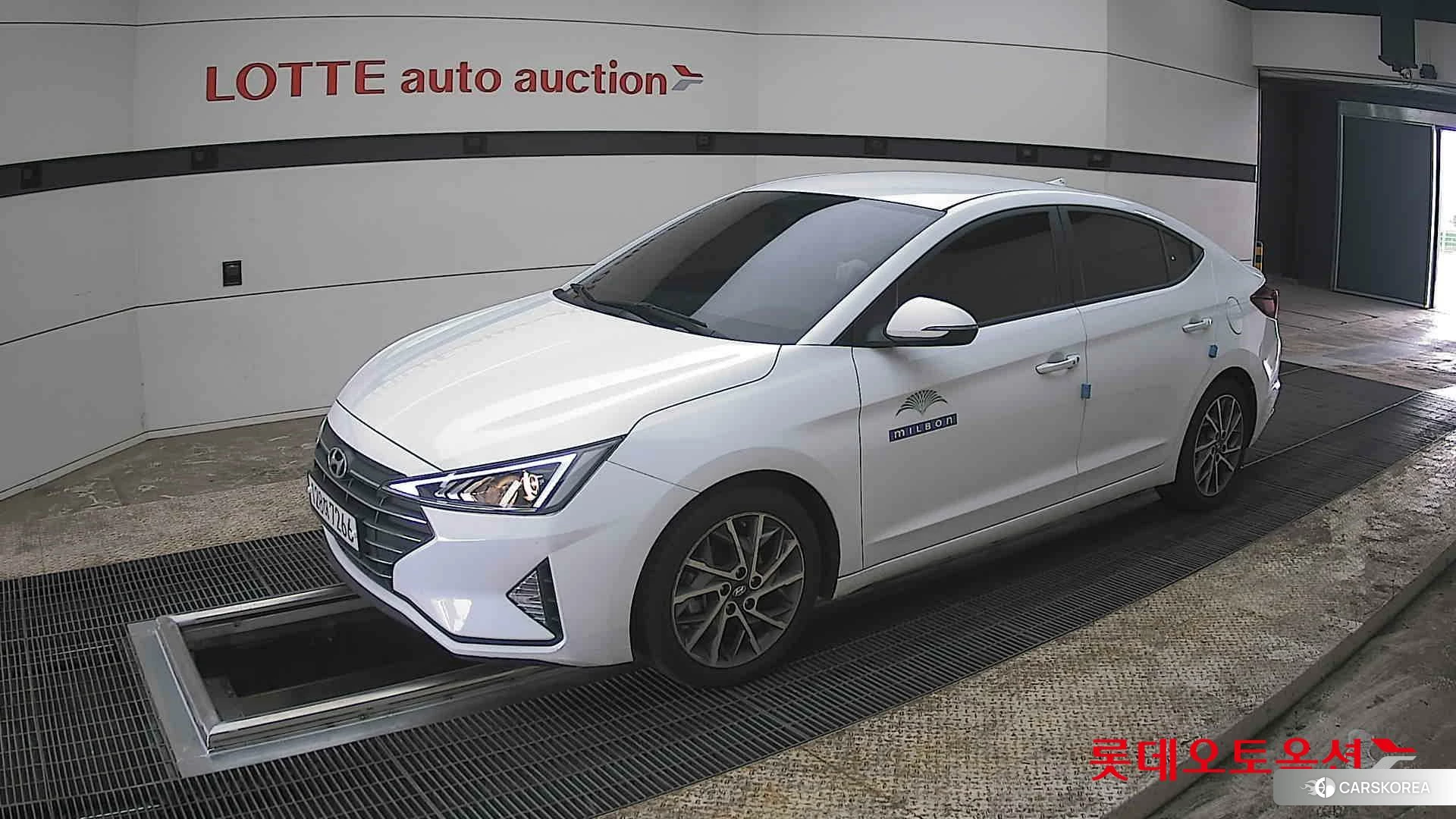 Hyundai Avante 2020 Polar White из Кореи, фото 4
