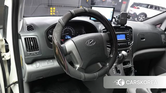 Hyundai The New Grand Starex 2018 Белый из Кореи, фото 4