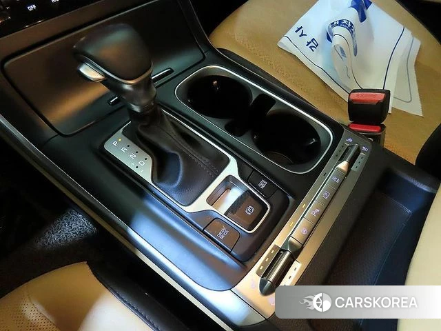 Kia Carnival 4th generation 2022 Белый из Кореи, фото 4