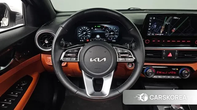 Kia The New K3 2nd generation 2022 Белый из Кореи, фото 4
